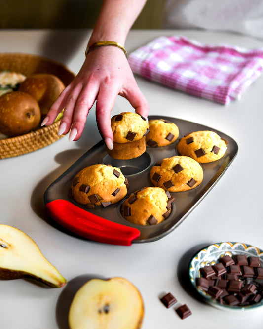 asimetriA - Moule à muffins en métal avec prise en main facile