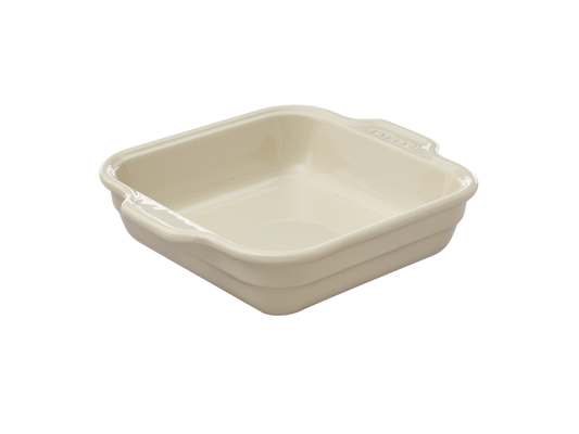 Plat à four carré en céramique Pyrex® de couleur beige sable.
