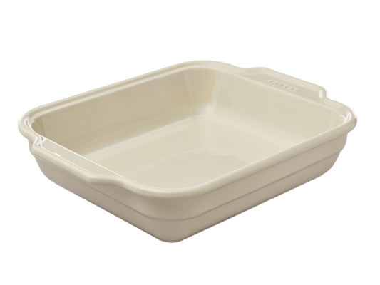Plat à four rectangulaire en céramique Pyrex® de couleur beige sable à l'extérieur.