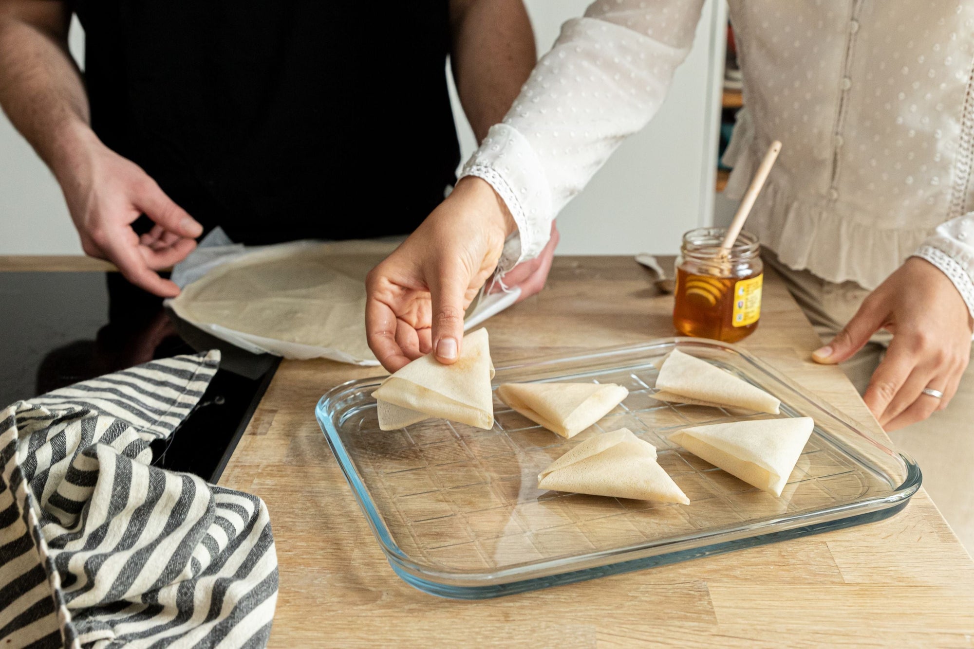 Plaque de cuisson multi-usages en verre