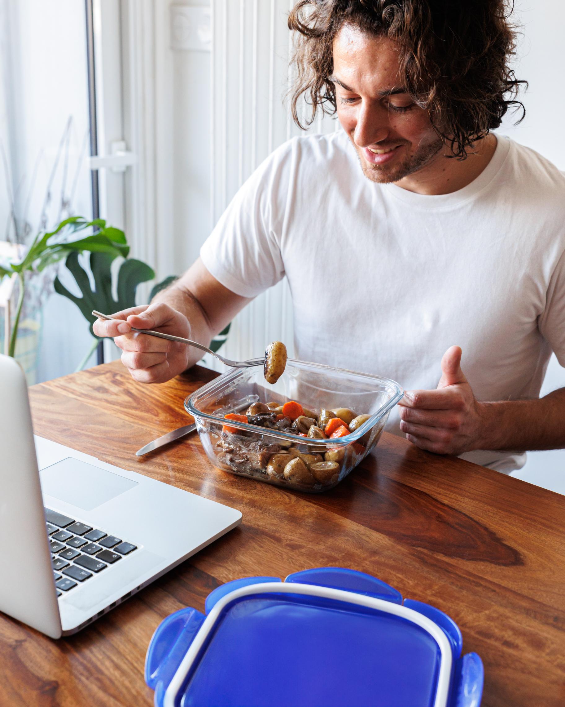 Cook & Go - Plat carré en verre avec couvercle étanche