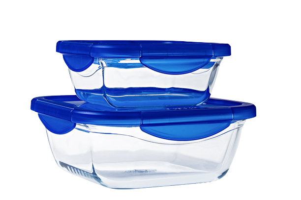 Lot de deux boites de conservation en verre Pyrex® avec couvercle étanche en plastique de couleur bleue.