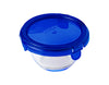 Petit bol de conservation en verre Pyrex® avec couvercle étanche de couleur bleue.