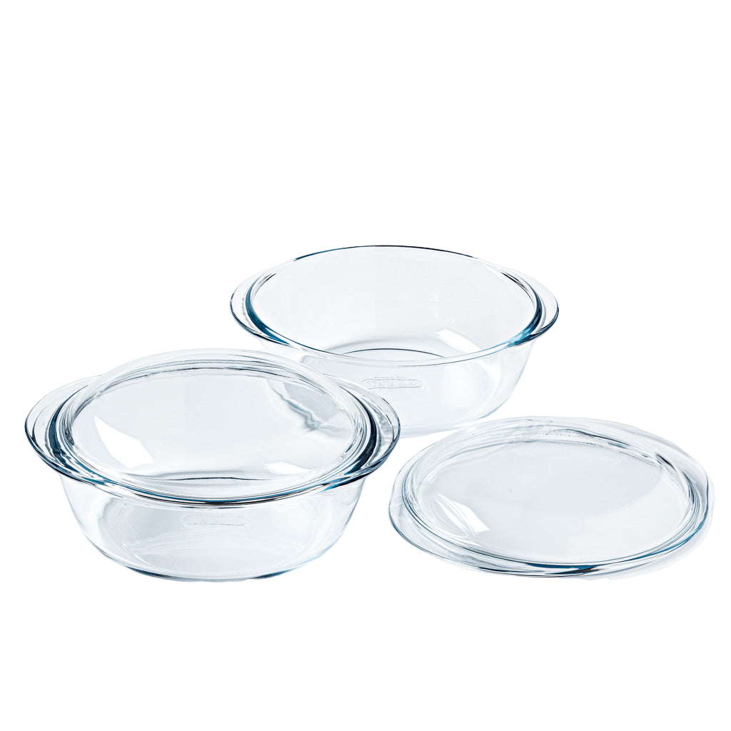 Lot de deux cocottes rondes en verre Pyrex®.