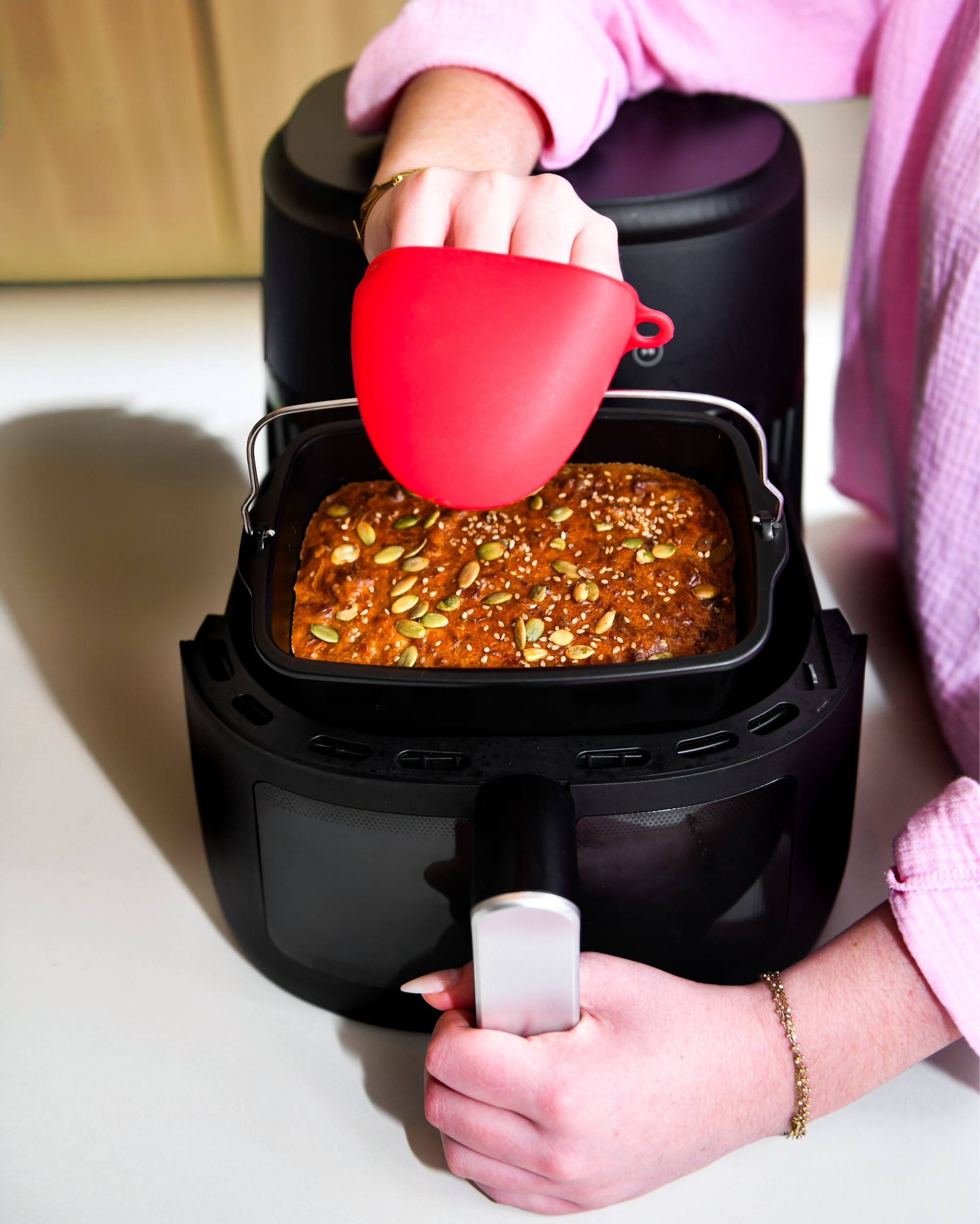 Moule à cake pour air fryer en métal avec poignée