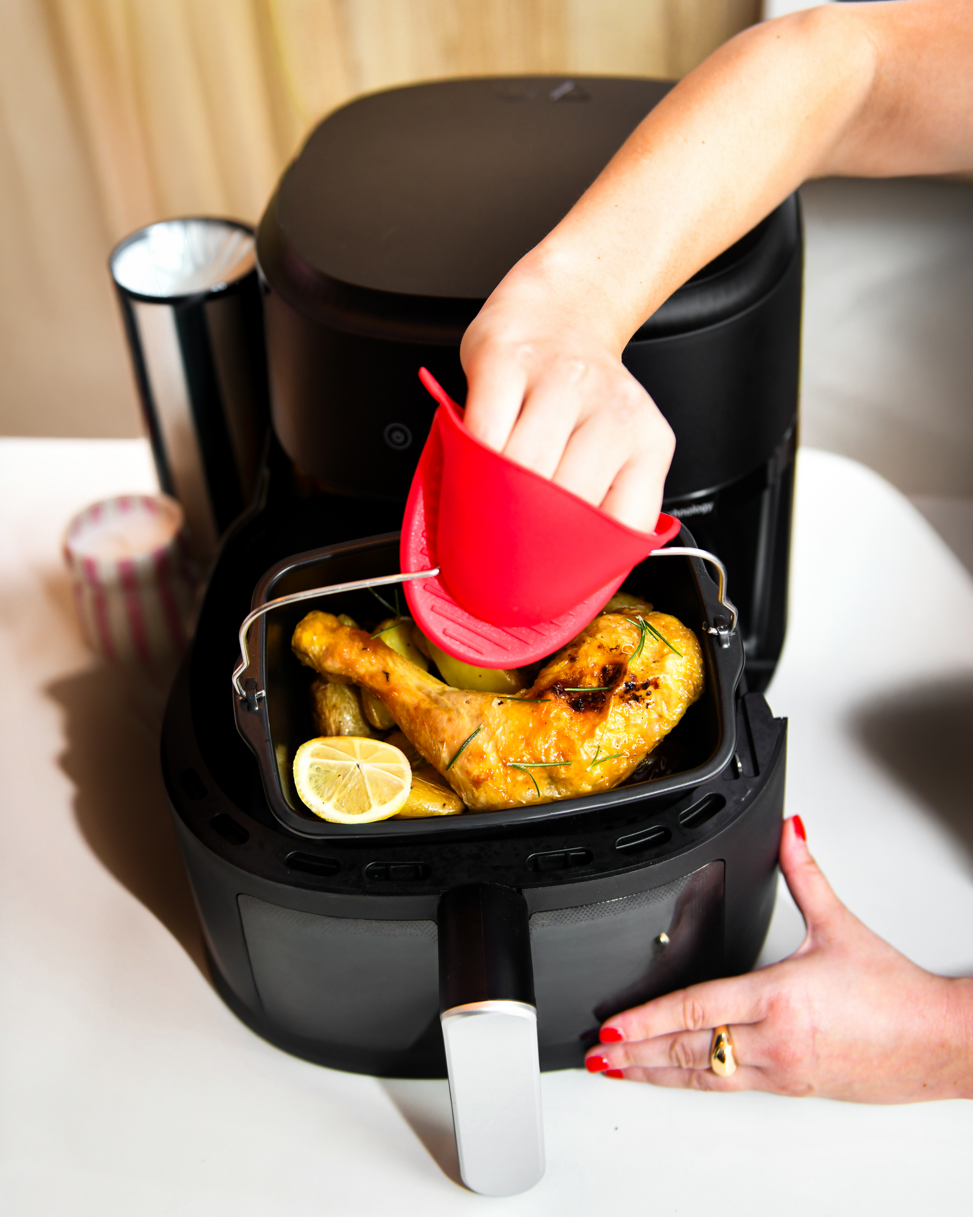 Moule à cake pour air fryer en métal avec poignée