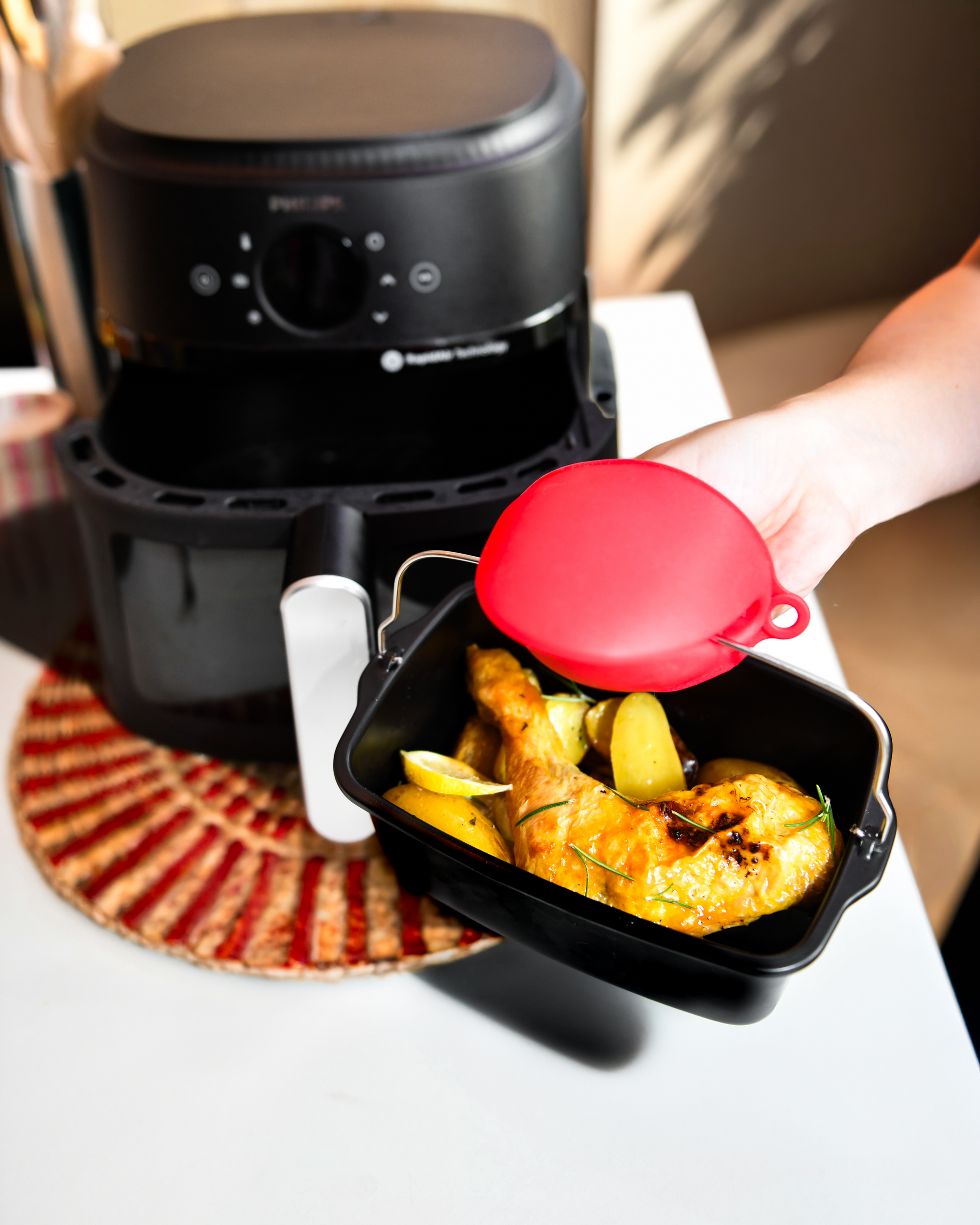 Moule à cake pour air fryer en métal avec poignée