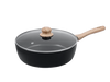 Sauteuse noir Pyrex® en aluminium recyclé avec un revêtement anti-adhésif, son couvercle en verre et un manche effet bois.