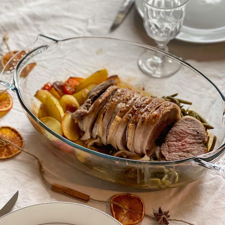 Pyrex Cocotte Ovale In Ghisa Smaltata 33 Cm 5,8 Litri, Grigio, Adatta A Tutti I Piani (Induzione, Gas, Forno), Manici Integrati