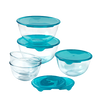 Lot de cinq bols en verre avec couvercles en plastique de couleur bleue.