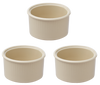 Lot de trois ramequins en céramique Pyrex® de couleur beige sable.