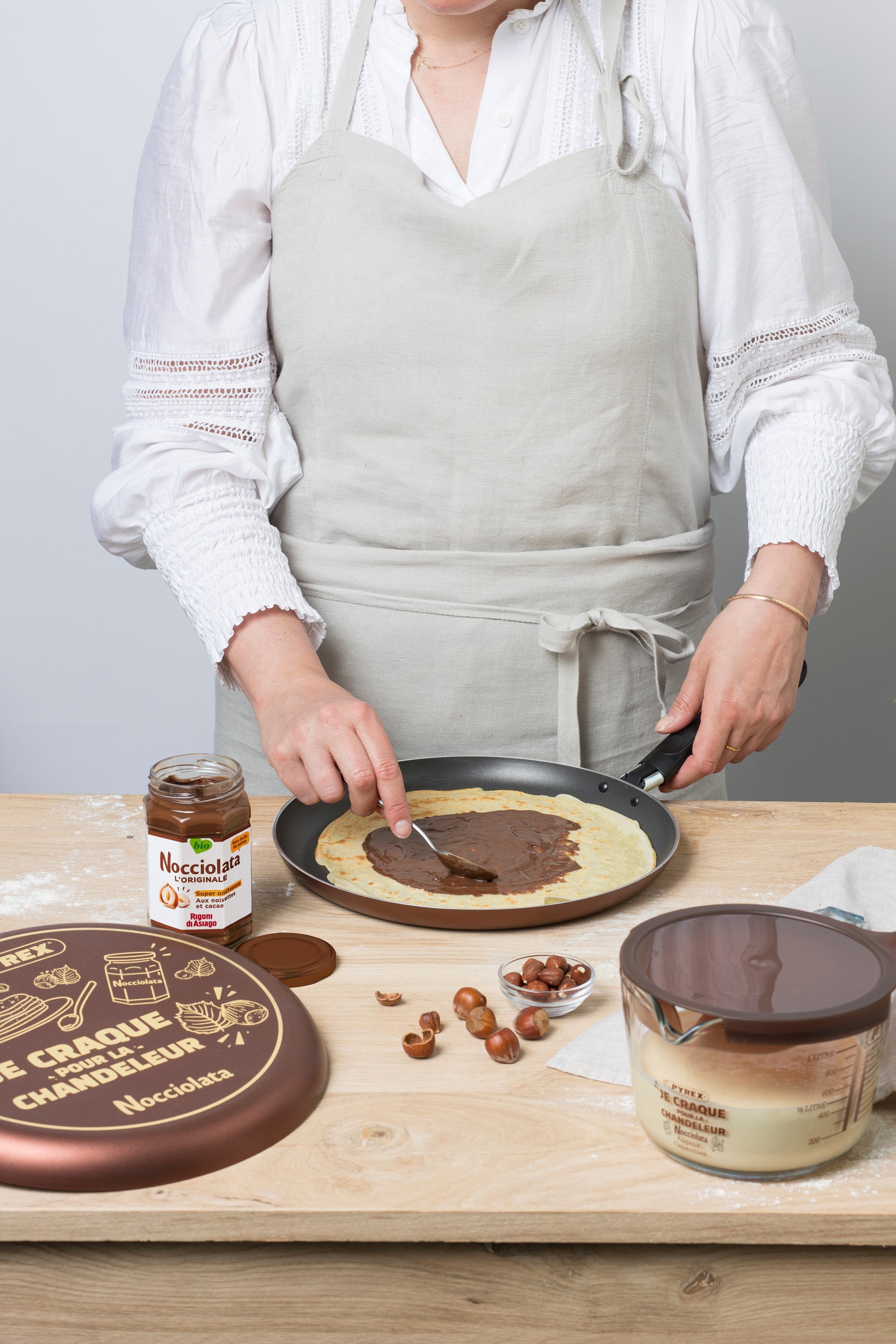[Edition Limitée 2025] Broc mesureur en verre avec couvercle 1L - Nocciolata
