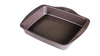 Plat à four rectangulaire en métal anti-adhésif avec prise en main facile.