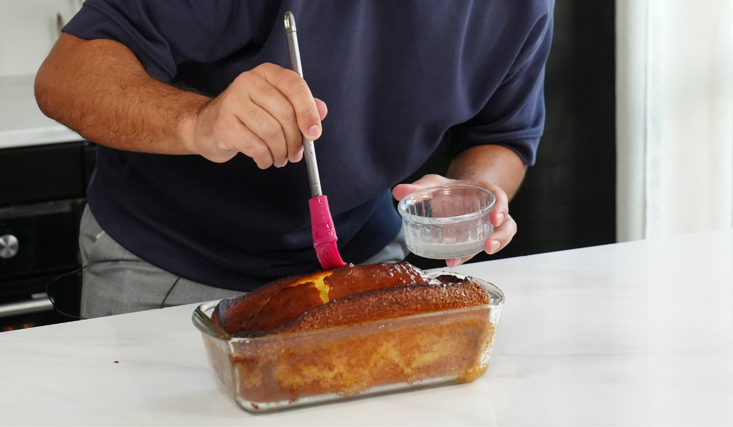 Kit pâtisserie : Broc mesureur / jatte 2L / Moule spécifique